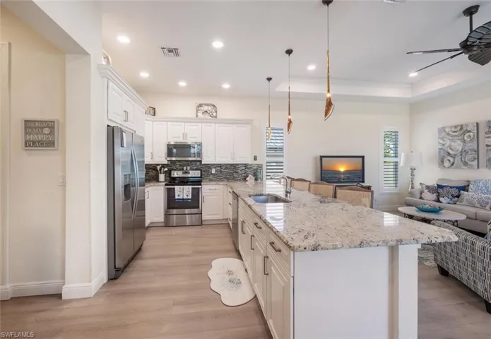 730 95th Ave N, Naples, Florida 34108