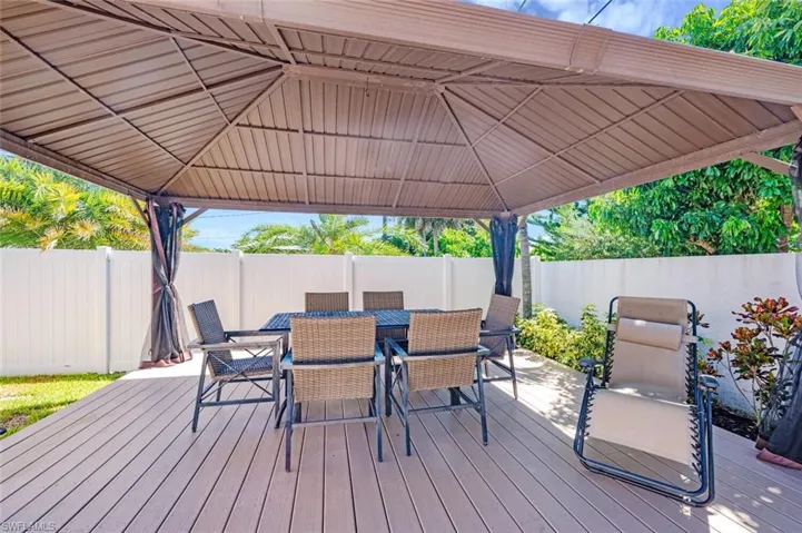730 95th Ave N, Naples, Florida 34108