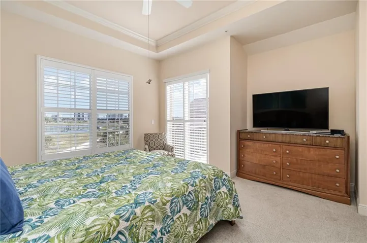 EAST-FACING OWNER'S SUITE.  CROWN MOLDING.