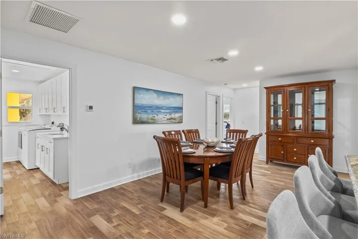 Elegant dining space ideal for hosting gatherings with family and friends.