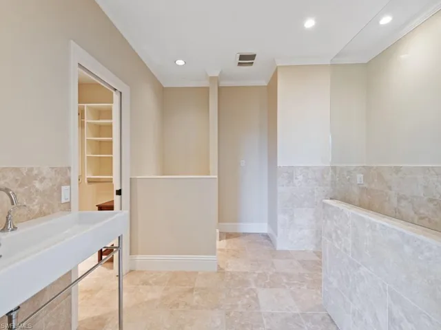 27152  Lost Lake  LN, Bonita Springs, FL 34134
