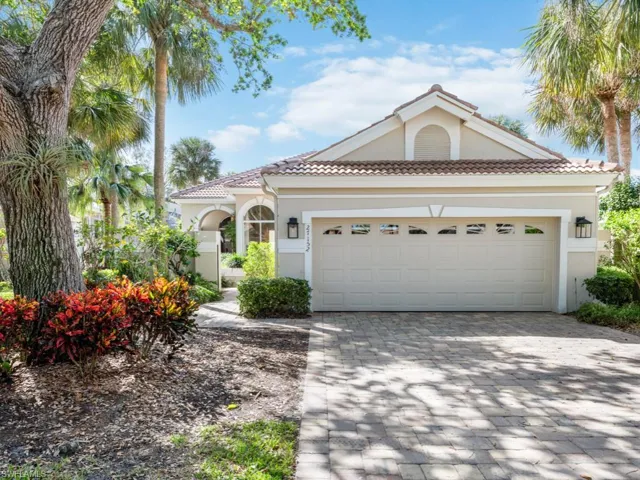 27152  Lost Lake  LN, Bonita Springs, FL 34134