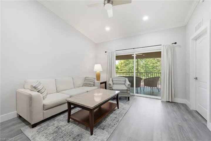 2845 Cypress Trace Cir 204, Naples, Florida 34119