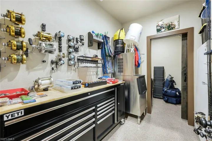 2709 NW 41st  AVE, Cape Coral, FL 33993