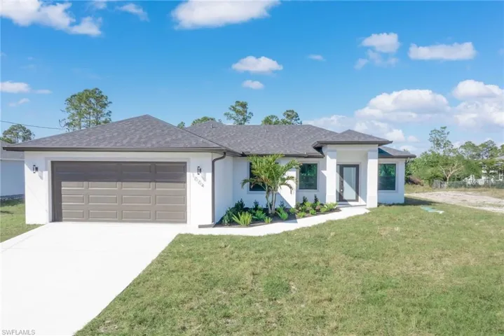 1004  Chadwick  ST, Lehigh Acres, FL 33974
