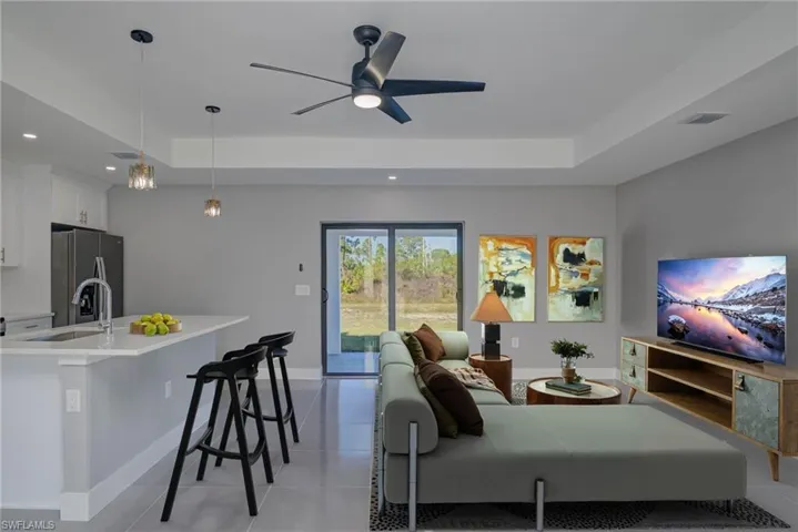 1004  Chadwick  ST, Lehigh Acres, FL 33974