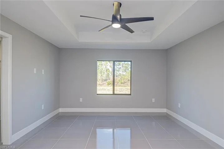 1004  Chadwick  ST, Lehigh Acres, FL 33974