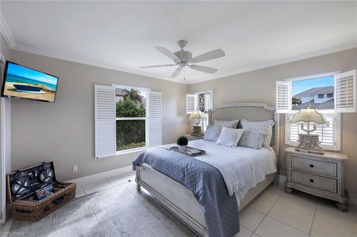 1830 Maywood CT, MARCO ISLAND FL 34145
