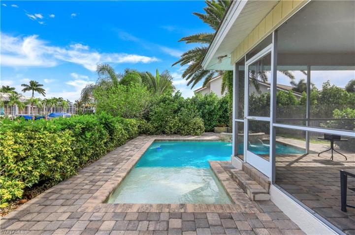 1830 Maywood CT, MARCO ISLAND FL 34145