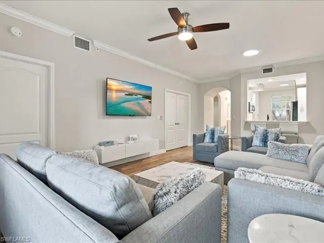 2905 Cypress Trace Cir 104, Naples, Florida 34119
