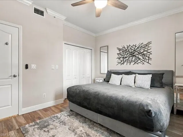 2905 Cypress Trace Cir 104, Naples, Florida 34119