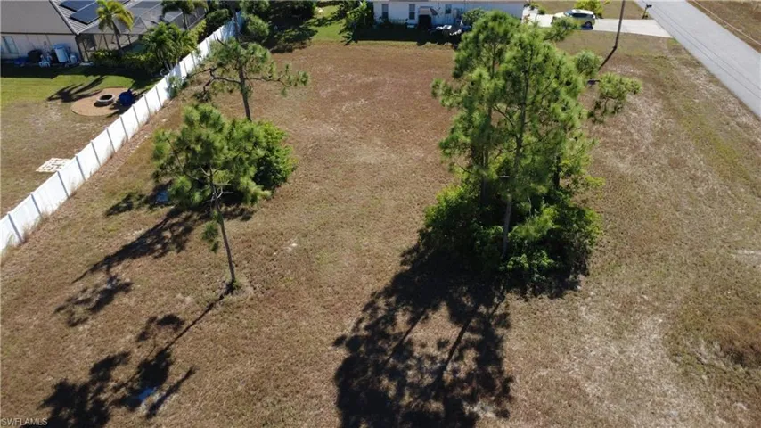2529 Nw 21st Pl, Cape Coral, Florida 33993