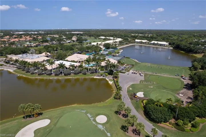 golf course/driving range/Clubhouse