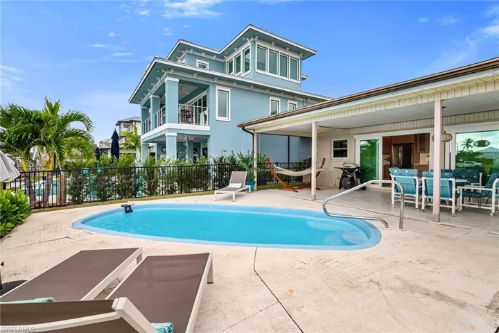 280 Ibis St, Fort Myers Beach, Florida 33931