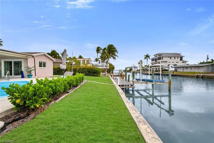 280 Ibis St, Fort Myers Beach, Florida 33931