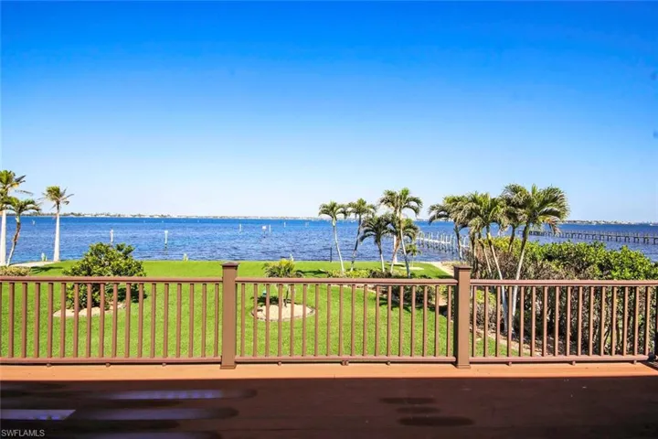 Primary_Balconyjpg