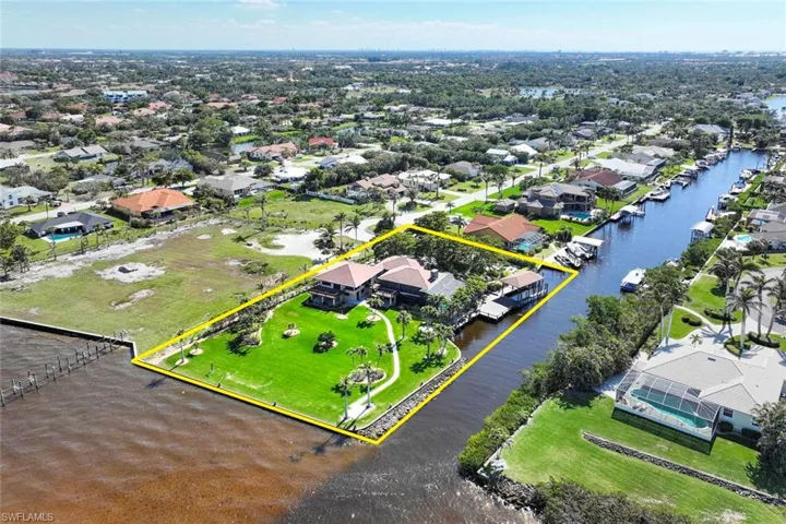 Aerial_View_down_the_Canal