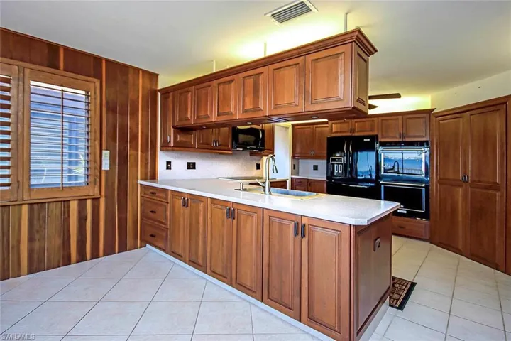 Kitchen_from_Breakfast_Roomjpg
