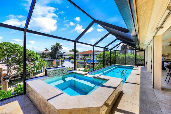 Pool & Spa