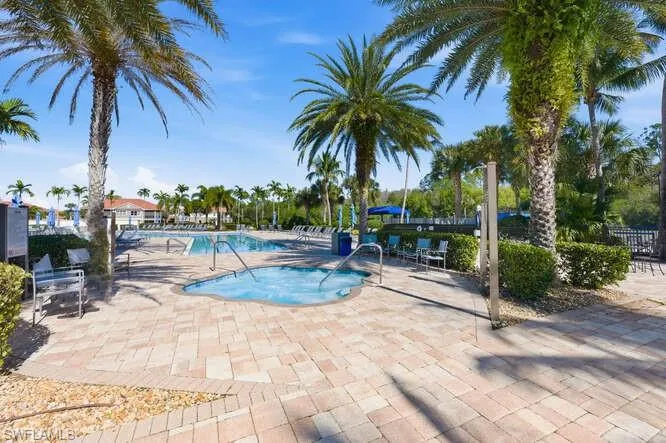 10351 Glastonbury Cir 202, Fort Myers, Florida 33913