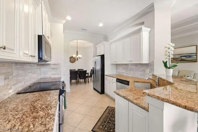 10351 Glastonbury Cir 202, Fort Myers, Florida 33913