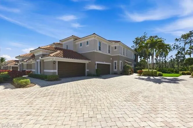 10351 Glastonbury Cir 202, Fort Myers, Florida 33913