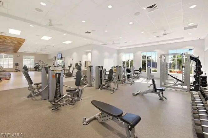 10351 Glastonbury Cir 202, Fort Myers, Florida 33913