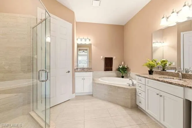 10351 Glastonbury Cir 202, Fort Myers, Florida 33913