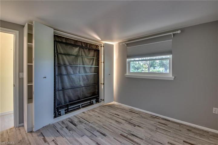 Murphy Bed