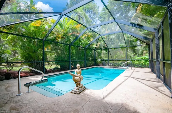 5875  Hidden Oaks  LN, Naples, FL 34119