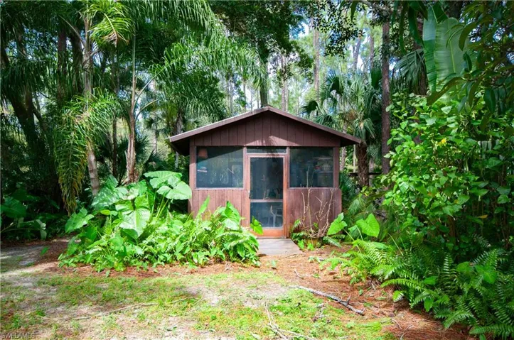 5875  Hidden Oaks  LN, Naples, FL 34119