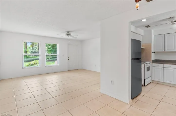 5875  Hidden Oaks  LN, Naples, FL 34119