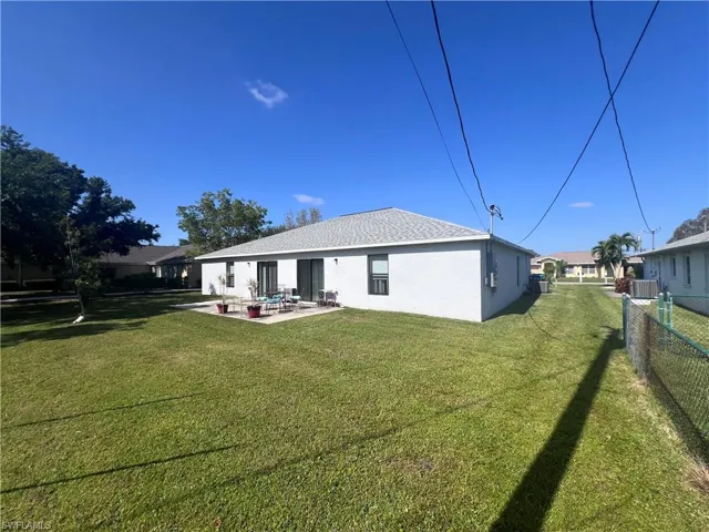 1407/1409 SE 8th  PL, Cape Coral, FL 33990