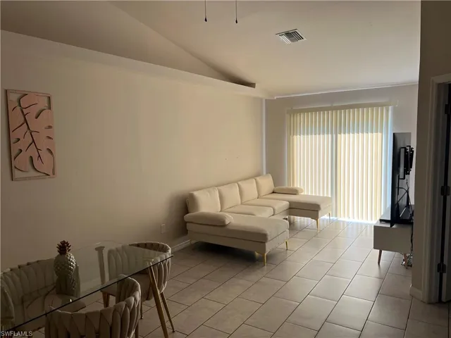 1407/1409 SE 8th  PL, Cape Coral, FL 33990