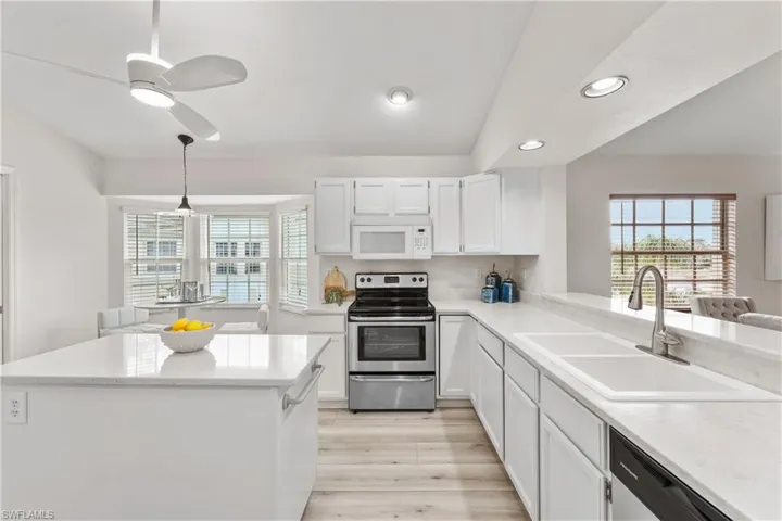 2839  Aintree  LN, Naples, FL 34112