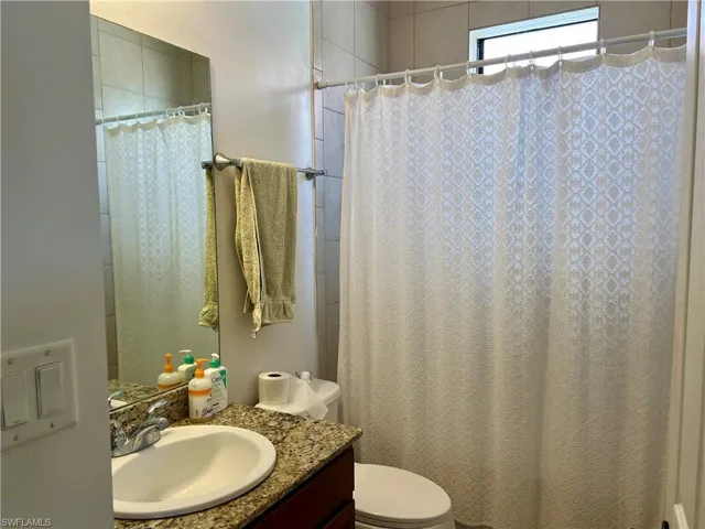 2nd Bathroom