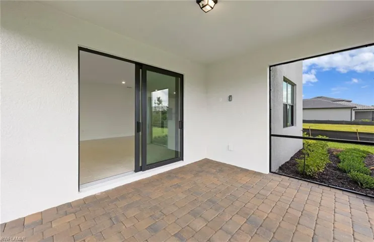 1863  Sierra  CT, Naples, FL 34120