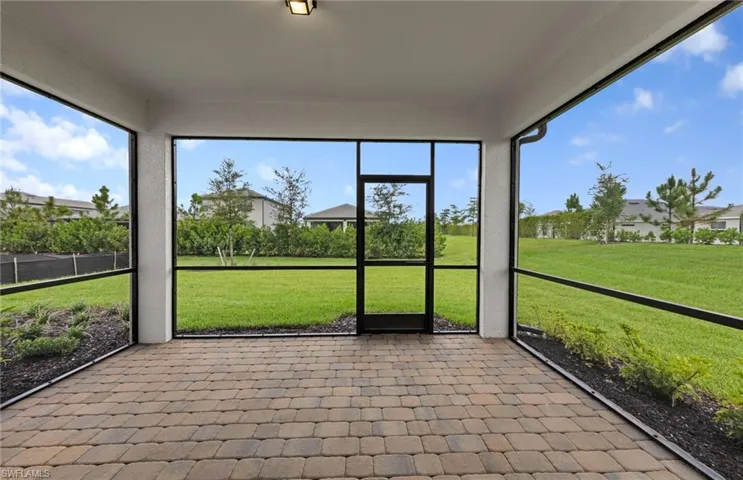 1863  Sierra  CT, Naples, FL 34120