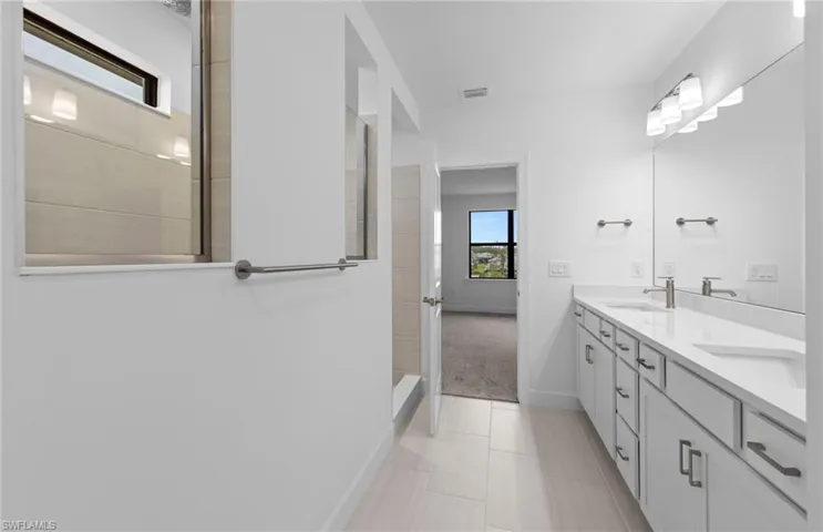 1863  Sierra  CT, Naples, FL 34120