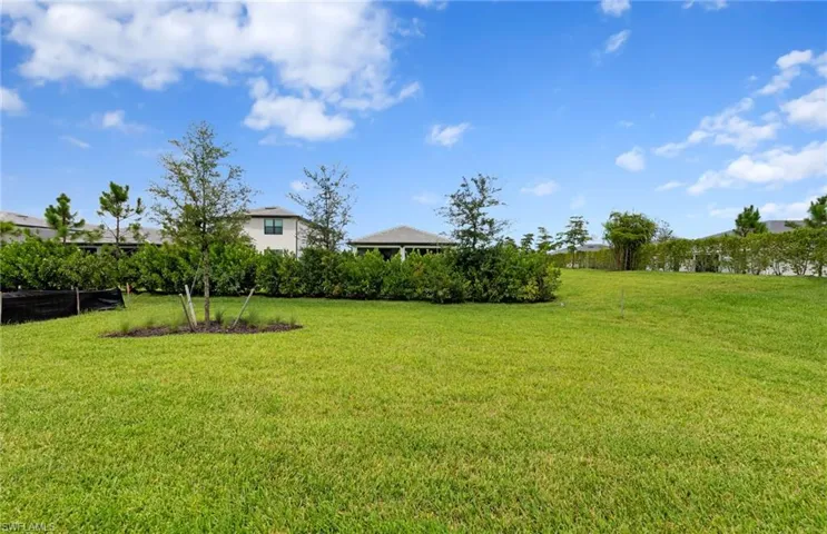 1863  Sierra  CT, Naples, FL 34120