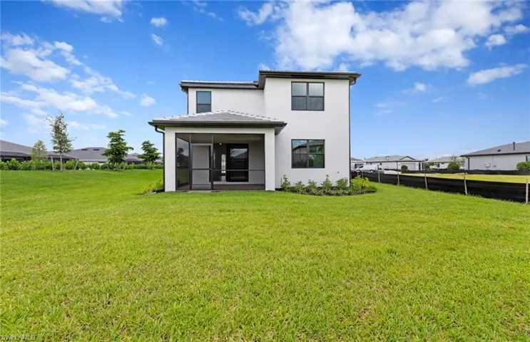 1863  Sierra  CT, Naples, FL 34120