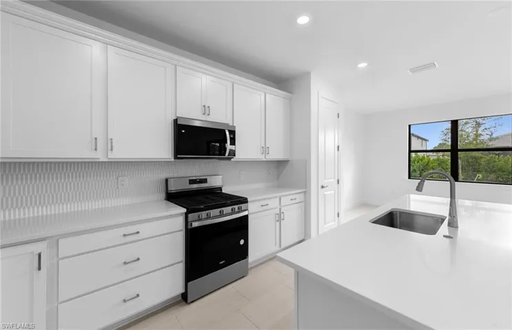 1863  Sierra  CT, Naples, FL 34120