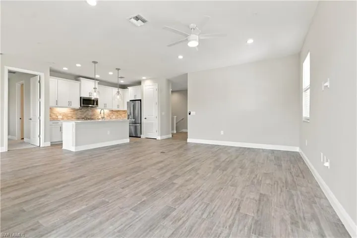 2626 Seychelles Cir 1405, Naples, Florida 34112