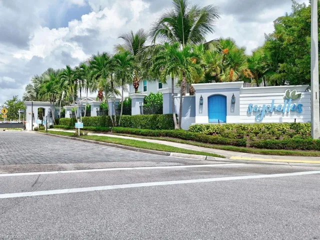 2626 Seychelles Cir 1405, Naples, Florida 34112