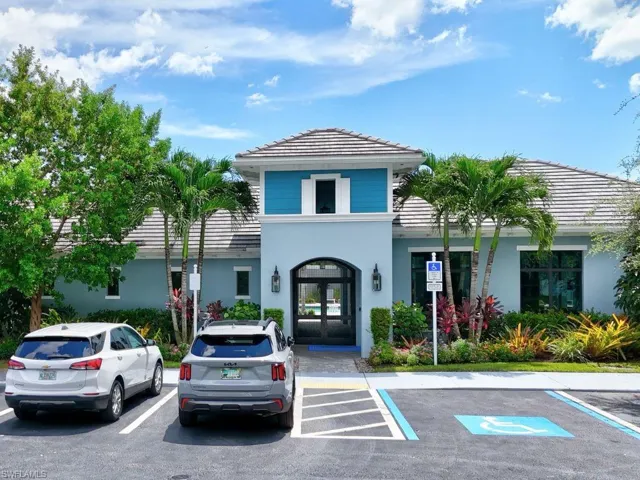 2626 Seychelles Cir 1405, Naples, Florida 34112