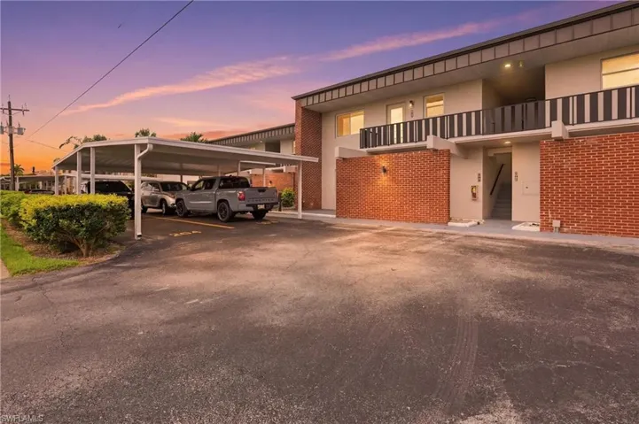 632 Victoria Dr 103, Cape Coral, Florida 33904