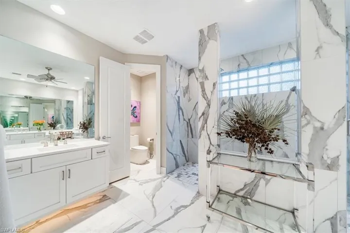 Owners' Bathroom