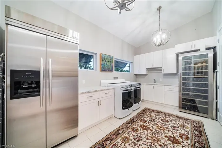 Butler's Pantry/Laundry