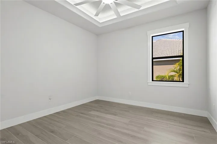 5513 Merlyn Ln, Cape Coral, Florida 33914