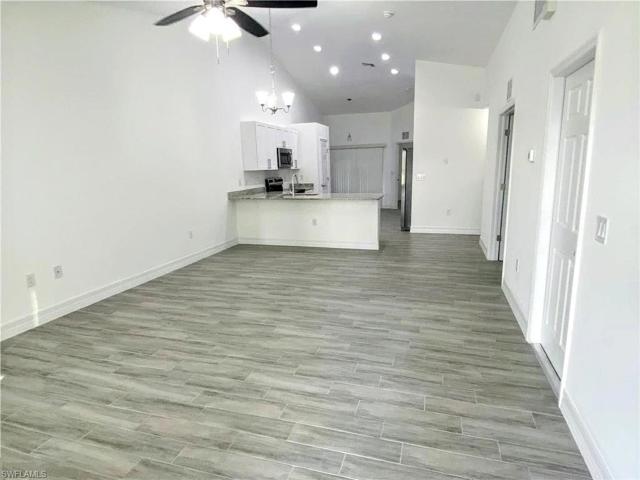 1513-1515  Gilbert S AVE, Lehigh Acres, FL 33973